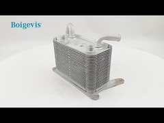 3D0409061G อลูมิเนียมน้ํามันเย็น แทนสําหรับเครื่องยนต์รถยนต์ สําหรับการเปลี่ยน / ซ่อมแซม