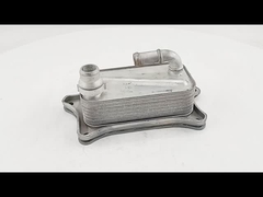 ของแท้ 06E117021J อลูมิเนียมน้ํามันเย็น อุปกรณ์สํารองเครื่องยนต์รถยนต์สําหรับ C7 3.0T