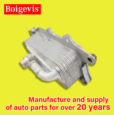 06E117021J boigevis อลูมิเนียมน้ํามันเย็นเรเดียเตอร์สําหรับ Huiang C7 3.0T